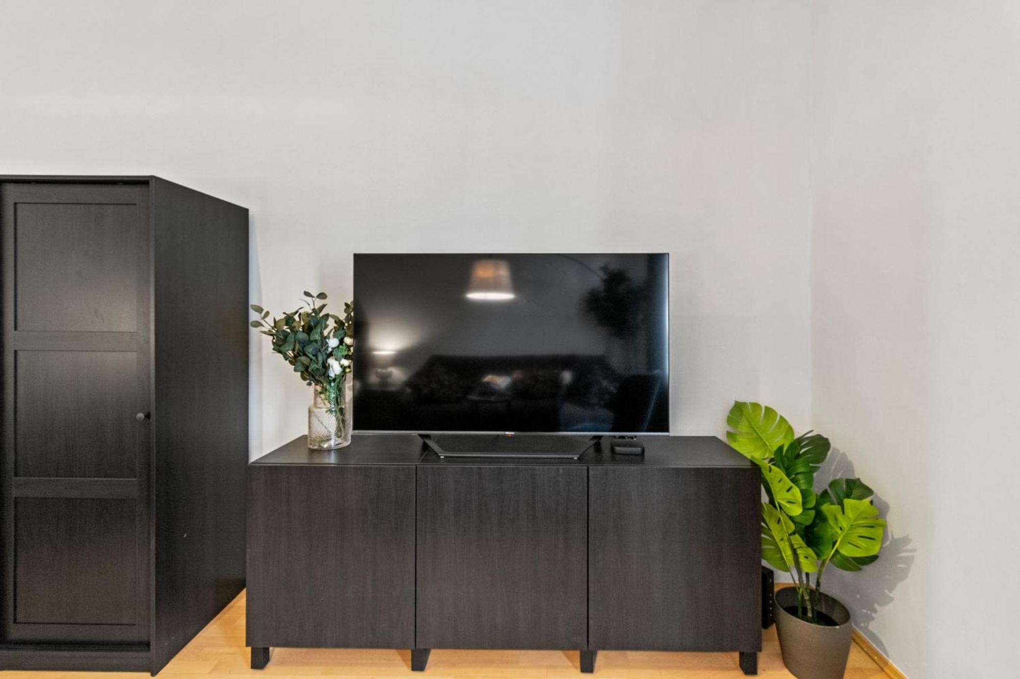Stylish Apartment, 4 Min To U3 Zipperer Strasse Wien Exterior foto